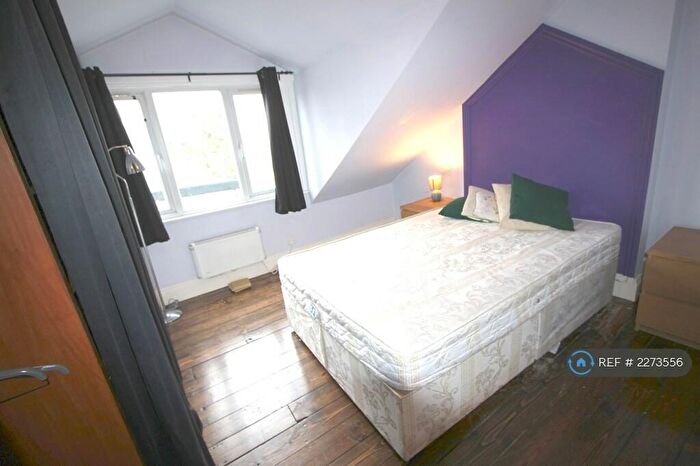 1 Bedroom Flat To Rent In Mountfield Avenue, London, N3