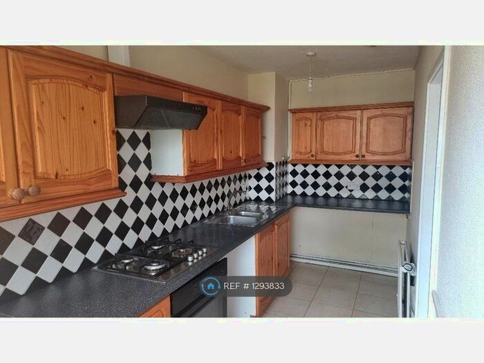 2 Bedroom Terraced House To Rent In Vineyard Close, London, SE6