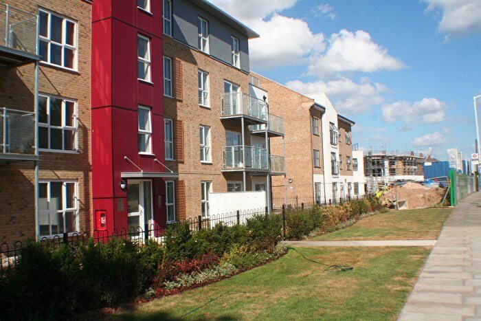 2 Bedroom Flat To Rent In Brecon Lodge, Porters Way, West Drayton, UB7