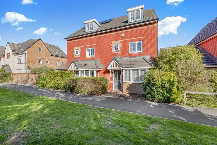 4 Bedroom Semi-Detached House For Sale In Goldcrest Walk, Keynsham, BS31