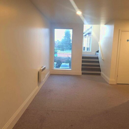 2 Bedroom Flat To Rent In Reet Gardens, Slough, SL1