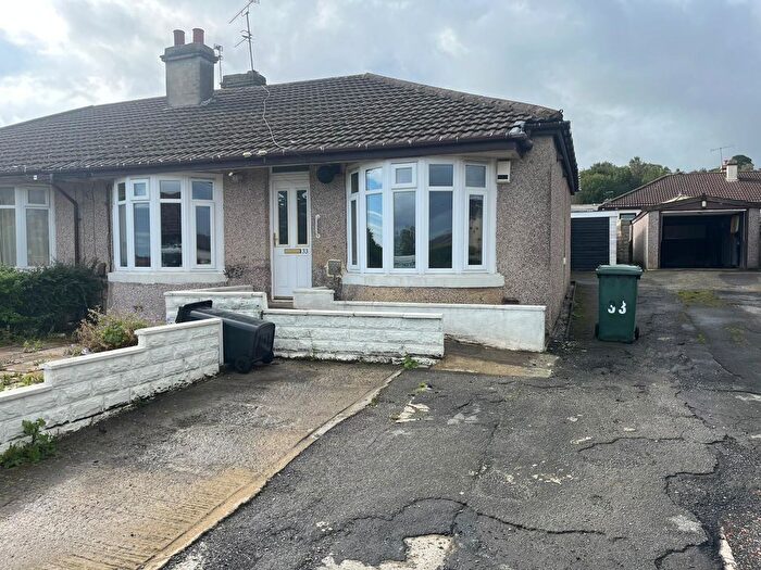 2 Bedroom Semi-detached Bungalow For Sale In Hawes Drive, Bradford, BD5