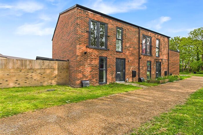 3 Bedroom Semi-Detached House To Rent In Ribot Walk, Castle Irwell -, M6