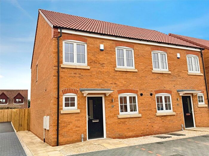 3 Bedroom Semi-detached House For Sale In Hurst Avenue, Armthorpe, Doncaster, South Yorkshire, DN3