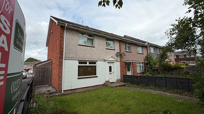 3 Bedroom End Of Terrace House For Sale In Tracy Close, Whitchurch, Bristol, BS14