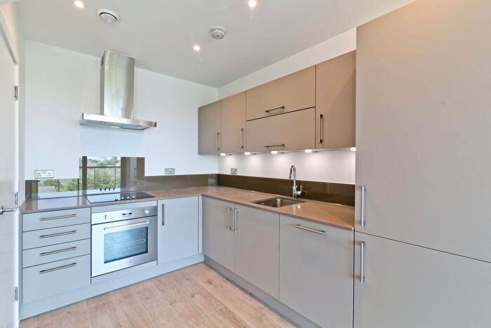 2 Bedroom Flat To Rent In Rotherhithe New ROad, Bermondsey, London, SE16