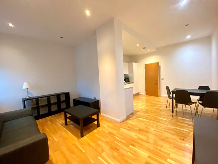 1 Bedroom Flat To Rent In Warple Way, Acton, W3