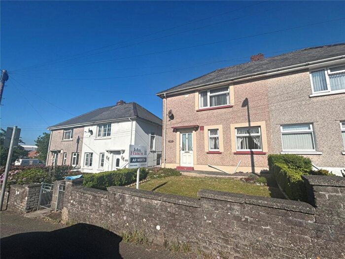 3 Bedroom Semi-Detached House For Sale In Priory Road, Milford Haven, Pembrokeshire, SA73