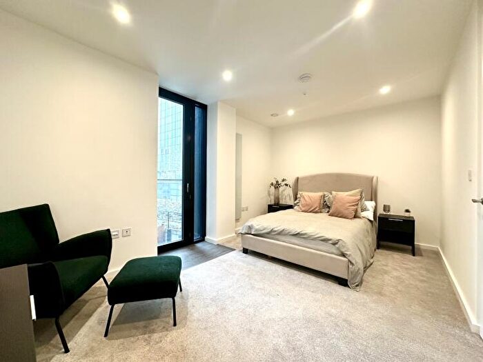2 Bedroom Apartment For Sale In Uptown, Graphene Building Manchester, M3