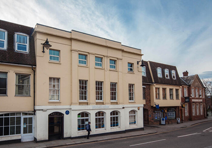 2 Bedroom Apartment To Rent In Castle View, Parliament Square, Hertford, SG14