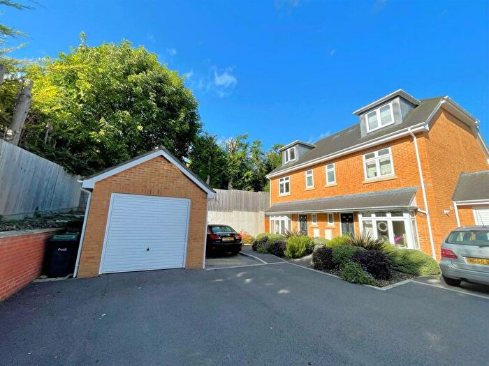 4 Bedroom Town House For Sale In Shaftesbury Drove, West Harnham, Salisbury, SP2