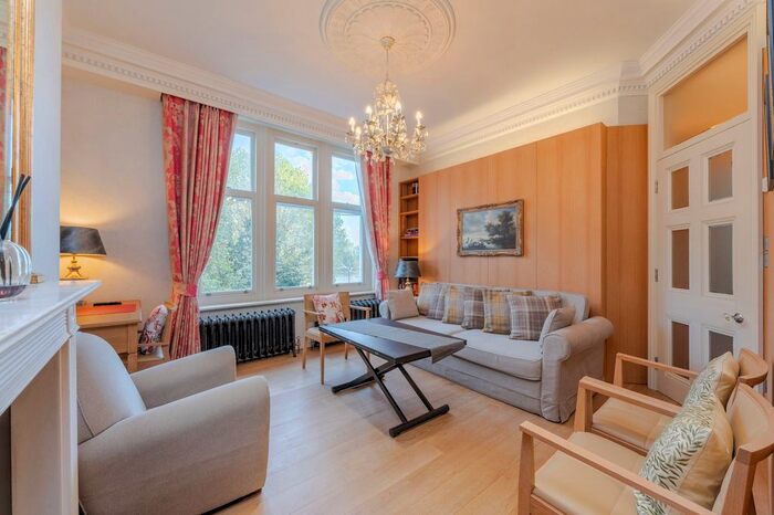 1 Bedroom Flat To Rent In Embankment Gardens, London, SW3