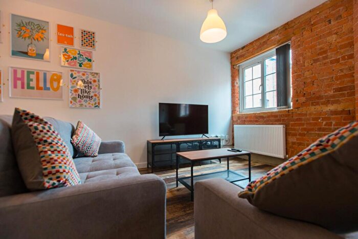 1 Bedroom House To Rent In Bede Street, Leicester, LE3