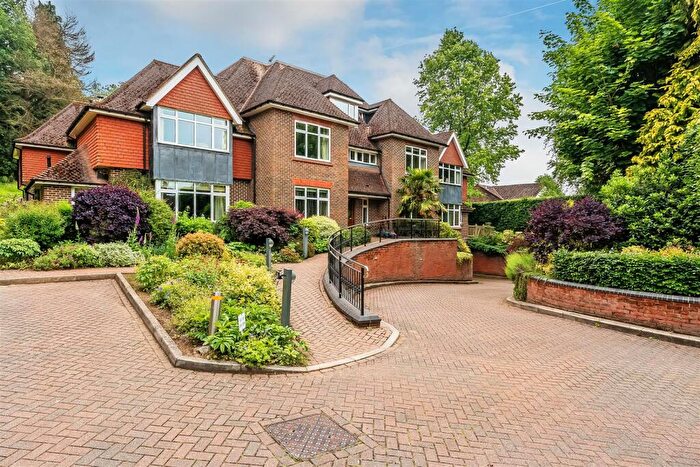2 Bedroom Apartment For Sale In Oakhill Lodge, Church Lane, Oxted, RH8
