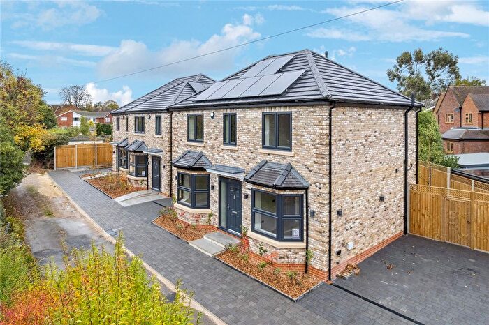 3 Bedroom Detached House For Sale In New Pond Road, Holmer Green, High Wycombe, Buckinghamshire, HP15