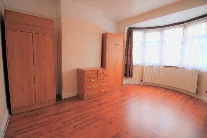 4 Bedroom Terraced House To Rent In Connop Road, Enfield, EN3