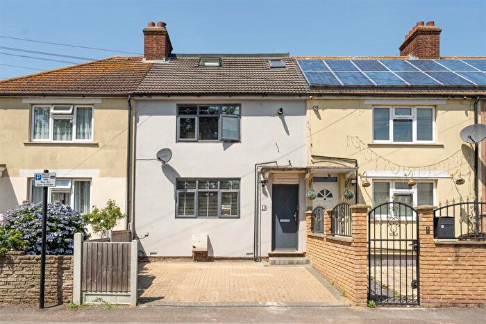 4 Bedroom House For Sale In Sutton Road, Walthamstow, E17