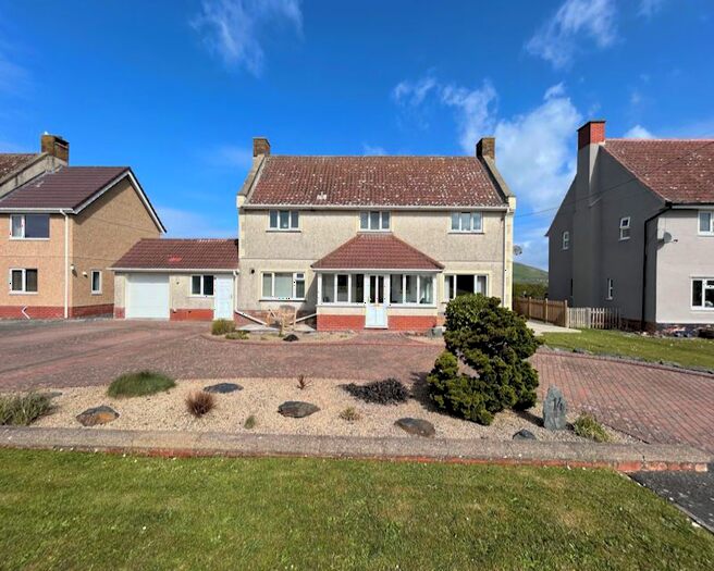 3 Bedroom Detached House For Sale In Morfa Crescent, Tywyn, LL36