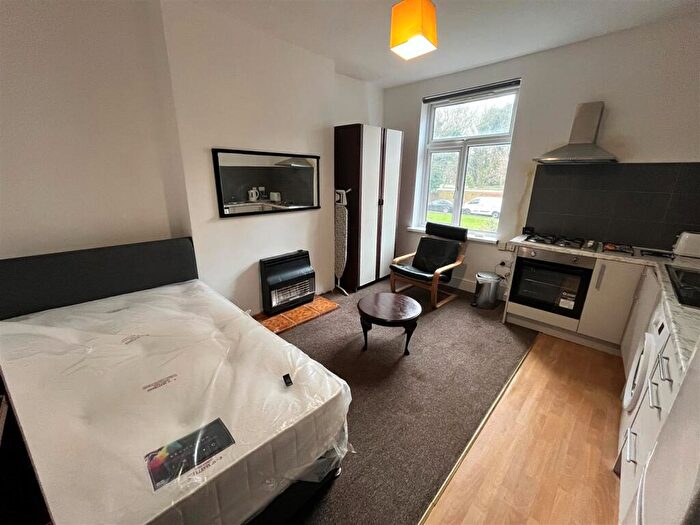 1 Bedroom Flat To Rent In Gillott Road, Edgbaston, Birmingham, B16