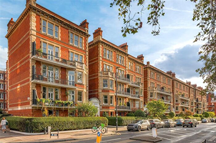 4 Bedroom Flat For Sale In Prince Of Wales Drive, Battersea, SW11