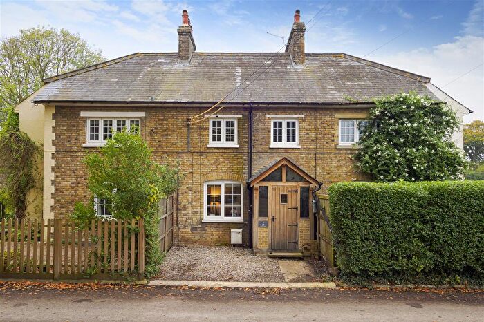 2 Bedroom Terraced House For Sale In Barfrestone, Dover, CT15