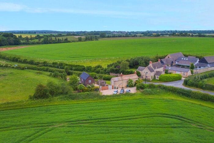 3 Bedroom Cottage For Sale In Wootton, Oxfordshire, OX20