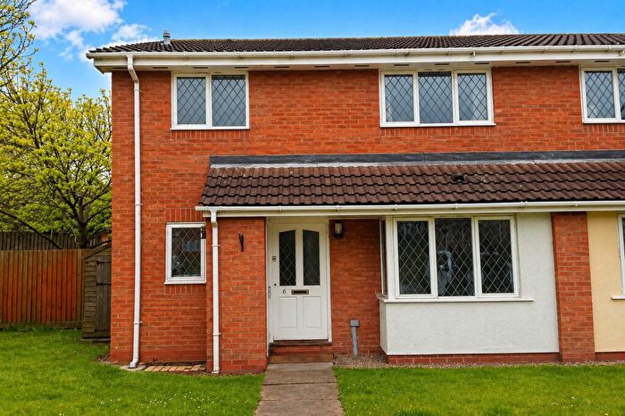 2 Bedroom Semi-Detached House To Rent In Aspen Close, Measham, Swadlincote, DE12