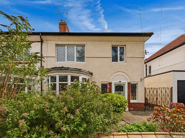 3 Bedroom Semi-Detached House For Sale In Queens Road, Whitley Bay, NE26