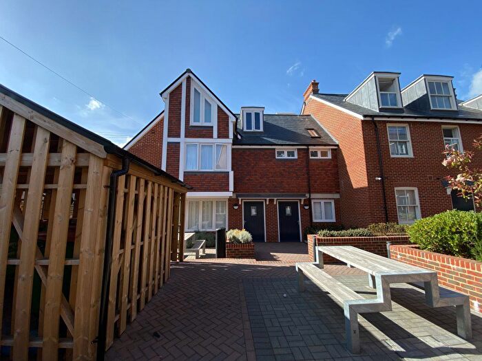 1 Bedroom Flat To Rent In Havelock Street, Canterbury, CT1