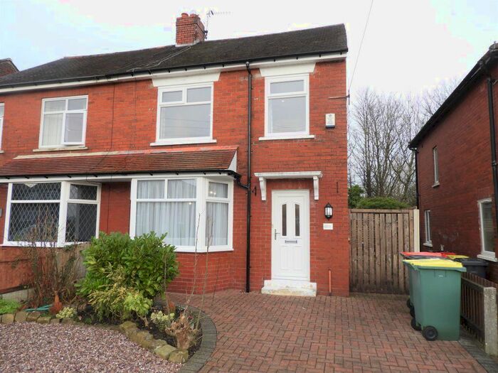 3 Bedroom Semi-Detached House To Rent In Russell Avenue, Preston PR1
