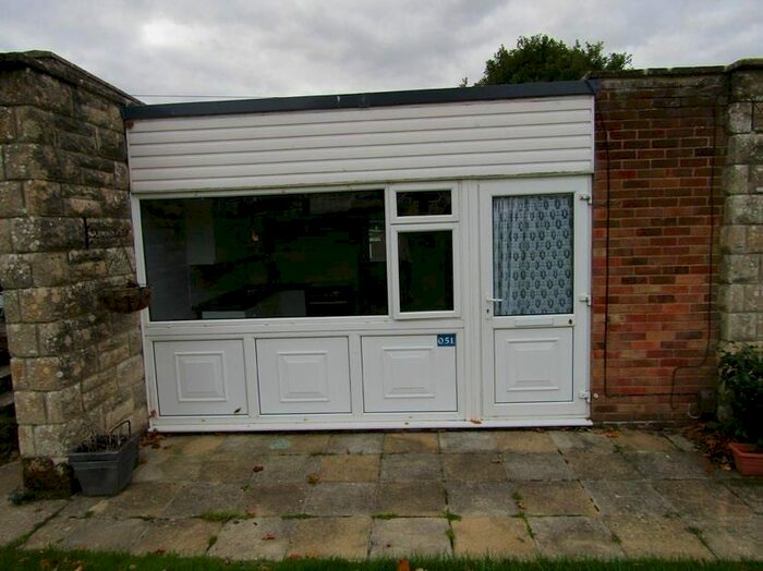 2 Bedroom Semi-Detached Bungalow To Rent In Gurnard Pines, Cockleton Lane, Cowes, PO31