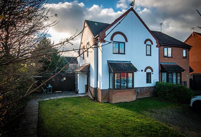 1 Bedroom End Of Terrace House To Rent In Cardwell Close, Emerson Valley, MK4