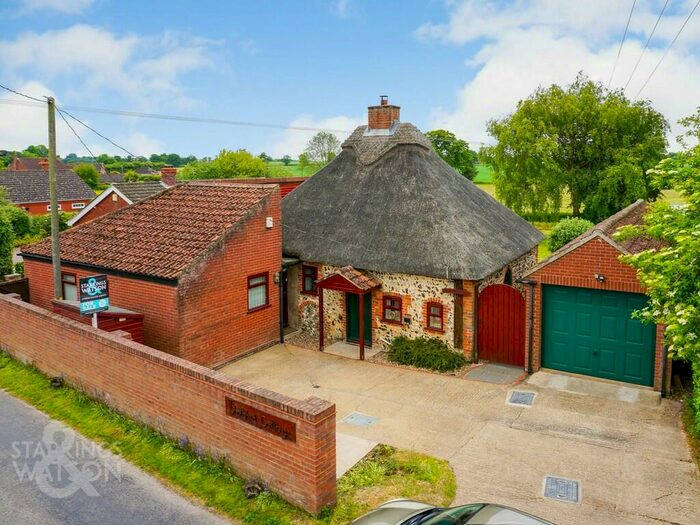 3 Bedroom Detached Bungalow For Sale In Middle Road, Great Plumstead, Norwich, NR13