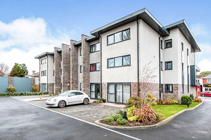 1 Bedroom Flat To Rent In Barrack Court, Christchurch, BH23