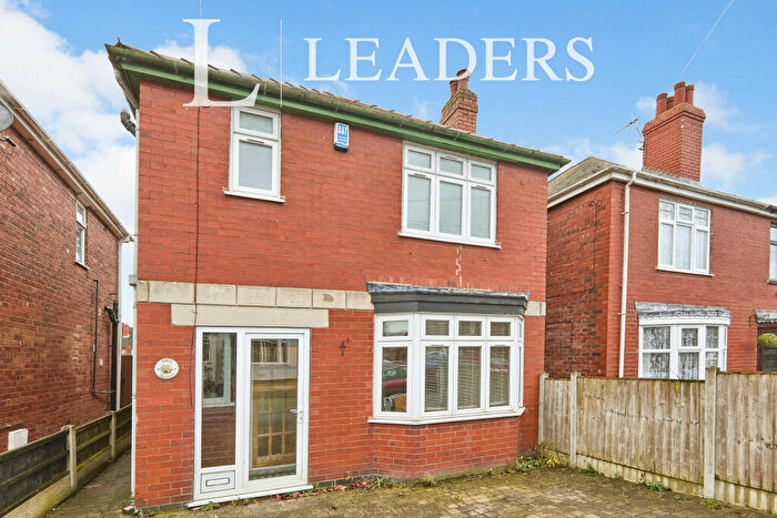 3 Bedroom Detached House To Rent In Brenden Avenue, DE55