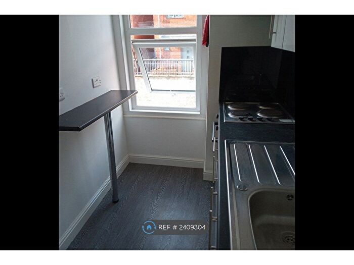 1 Bedroom Flat To Rent In Duke Street, Plymouth, PL1