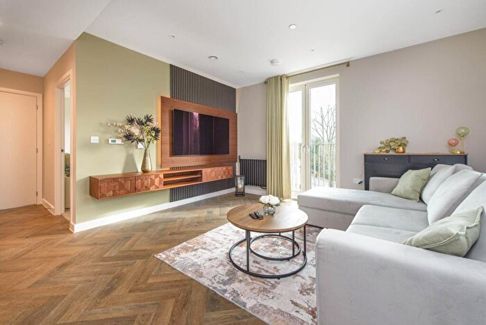 1 Bedroom Flat For Sale In Medawar Drive, Mill Hill, London, NW7