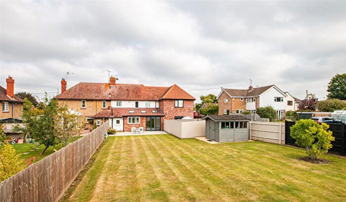 3 Bedroom Terraced House To Rent In Station Road, Bow Brickhill, Milton Keynes, MK17