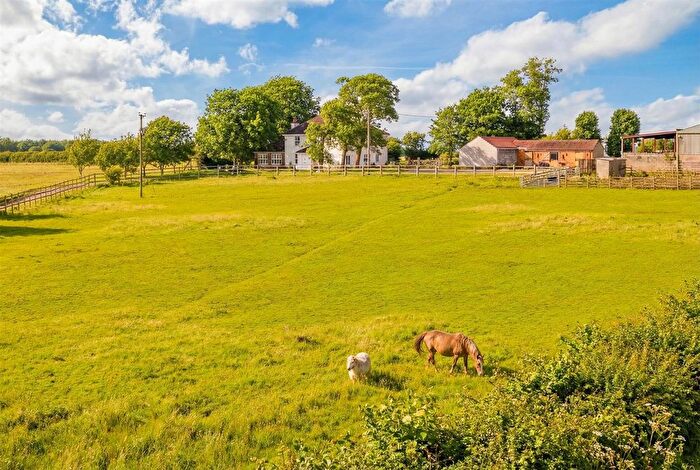 4 Bedroom Detached House For Sale In Carr Road, North Kelsey, Market Rasen, LN7