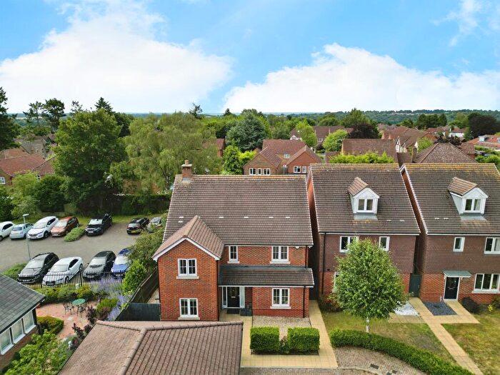 5 Bedroom Detached House For Sale In Kingswood Park, High Wycombe, HP13