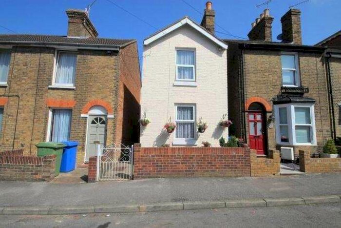 3 Bedroom Link Detached House To Rent In St. Marys Road, Faversham, ME13