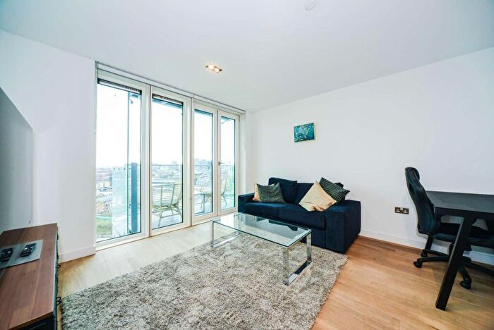 1 Bedroom Flat To Rent In Avantgarde Place, Shoreditch, London, E1