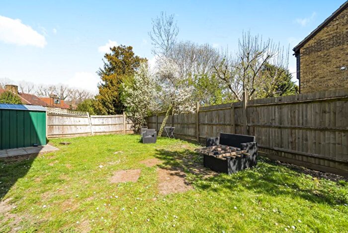 1 Bedroom Apartment For Sale In Bazalgette House, Arbuthnot Road, Morden, Surrey, SM4