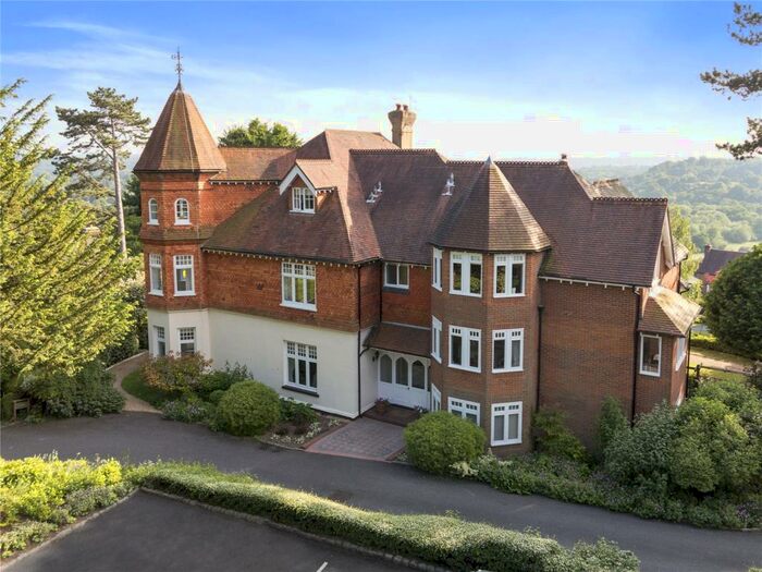 3 Bedroom Penthouse To Rent In Riverdene House, Warwicks Bench, Guildford, Surrey, GU1