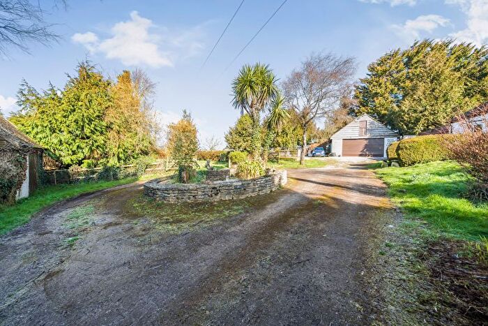 3 Bedroom Detached Bungalow For Sale In Waterston Ridge, Dorchester, DT2