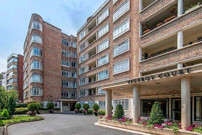 3 Bedroom Flat To Rent In Prince Albert Road, St. John's Wood, NW8