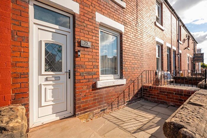 2 Bedroom Terraced House For Sale In York Road, Tadcaster, LS24