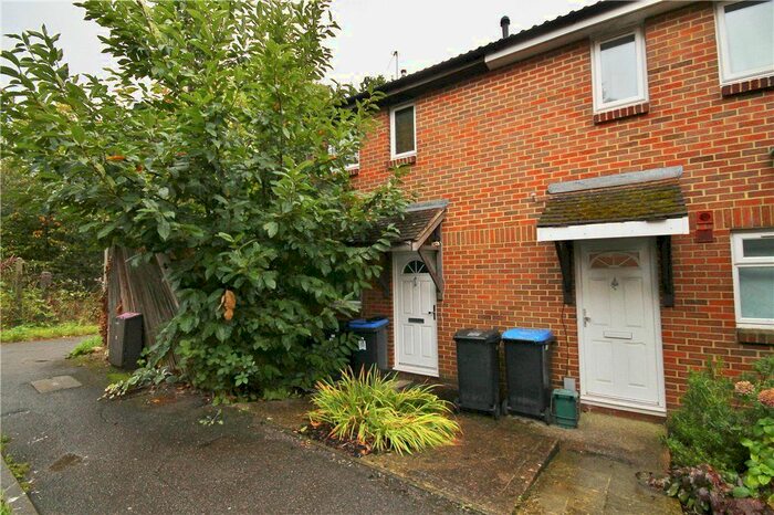 2 Bedroom End Of Terrace House To Rent In Wych Hill Park, Woking, Surrey, GU22