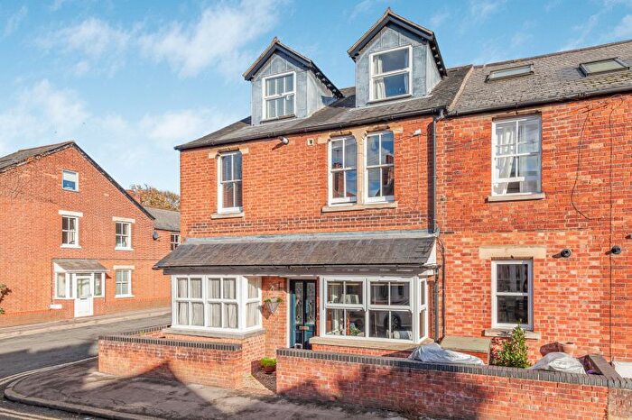 2 Bedroom Flat For Sale In Chilswell Road, Grandpont, OX1