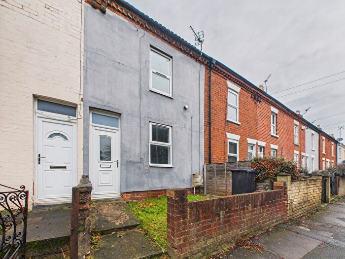 2 Bedroom Terraced House To Rent In Stroud Road, Gloucester, GL1